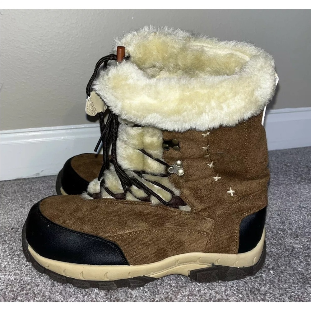 GANDER MOUNTAIN THERMOLITE WINTER SNOW LADIES Size 9 BOOTS